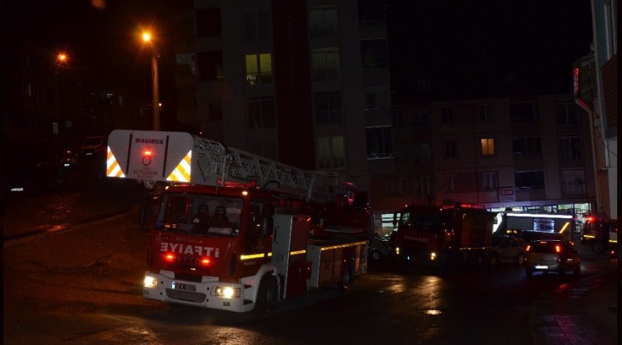 Prizde unutulan ütü yangına neden oldu