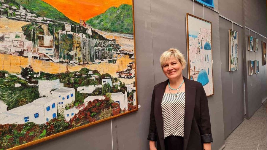 Ressam Serpi Koca'dan 'İki Kıyı Bir Deniz' sergisi