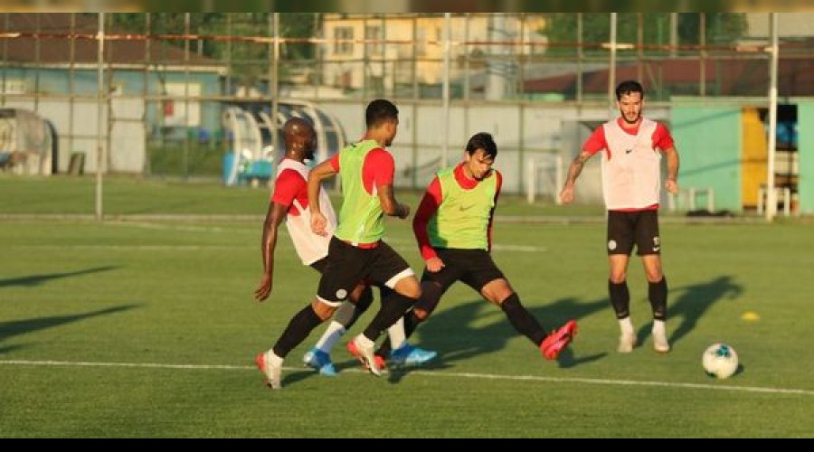 Rize Galatasaray'a haz�rlan�yor