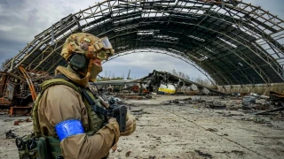 Rusya: Ukrayna'n�n Luhansk'taki kolej sald�r�s�na kar�� Kiev'de 10 askeri i�letmeyi vurduk