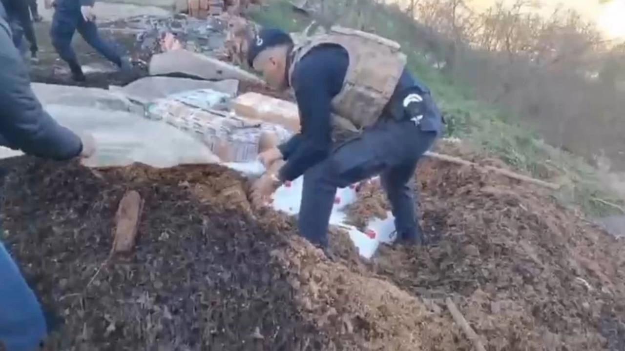 Sahte içkicinin zulası hayvan gübresinden çıktı