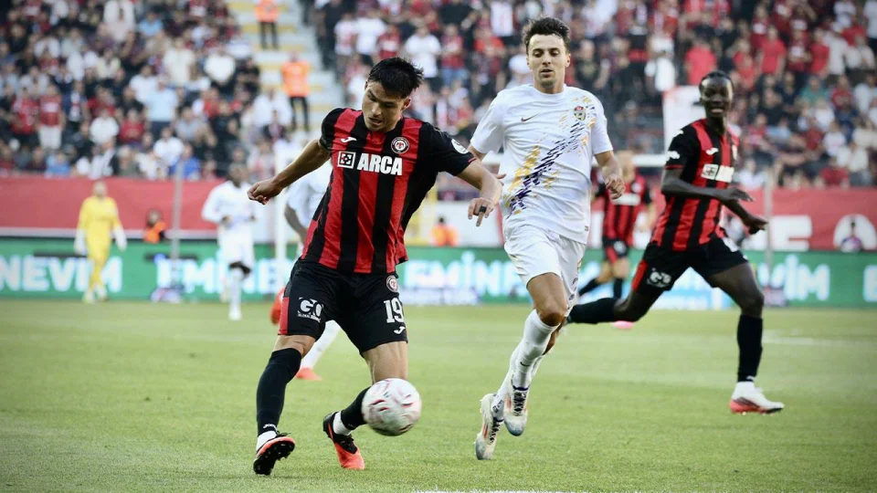 �ampiyonlardan sonra en de�erli tak�m: �orum FK!