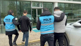 Samsun'da Trabzonspor otob�s�n�n ta�lanmas�yla ilgili 3 polis a���a al�nd�