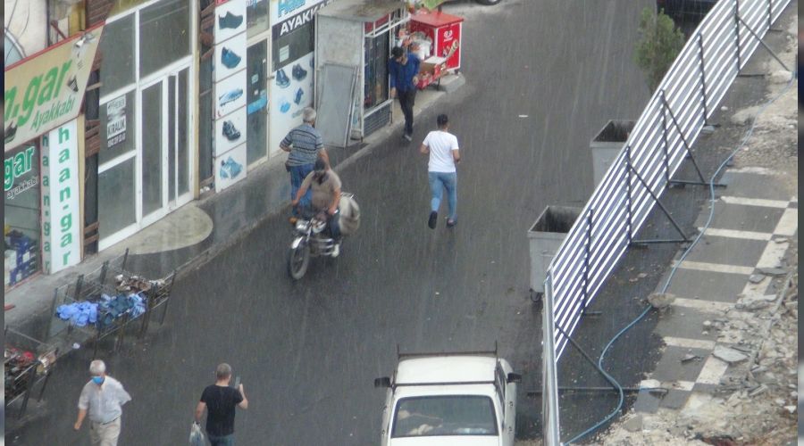 �anl�urfa'ya da ya�mur ya�d�