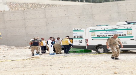 Şantiyede unutulan dinamit patladı