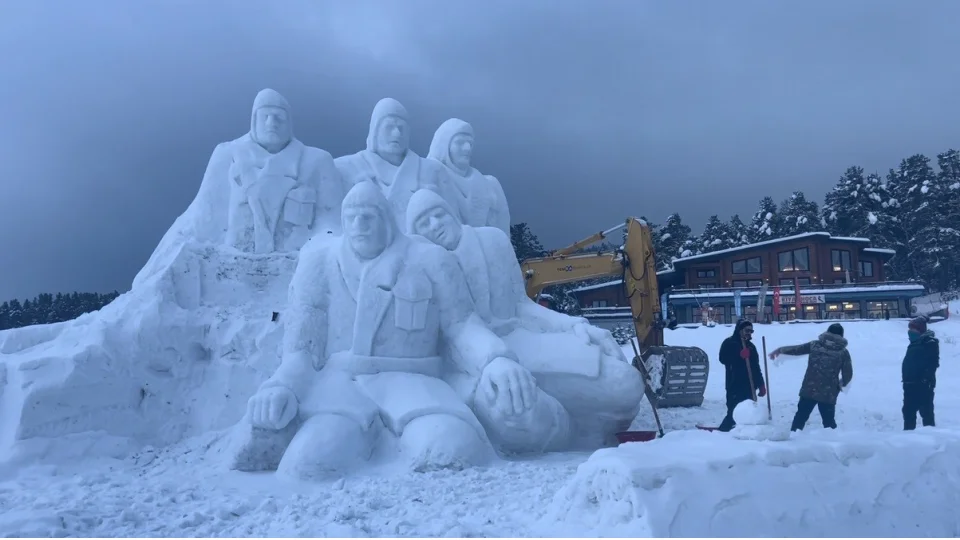 Sar�kam��'ta kardan heykellerin yap�m� tamamland�