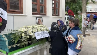  Şarkıcı Şimal'e son görev