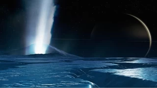 Satrn'n buzlu uydusu Enceladus'ta yaam belirtileri