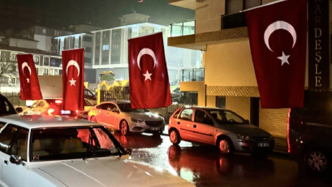 Şehit Uzman Çavuş Mehmet Serinkan'ın Denizli'deki ailesine şehadet haberi verildi