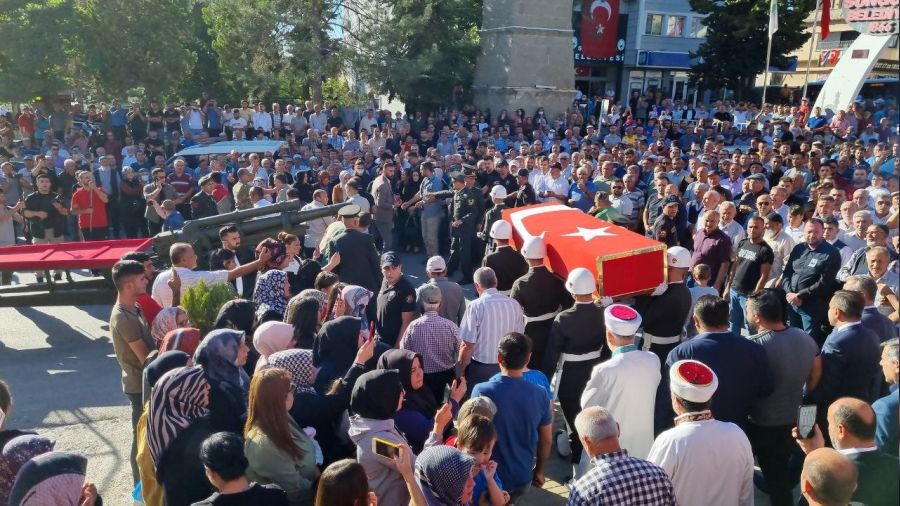 Şehit Uzman Çavuş son yolculuğuna uğurlandı