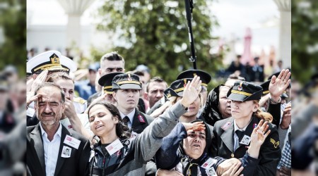 Şehitlerimize Türkiye ağladı