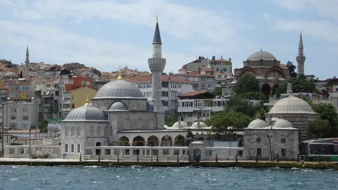 Şemsipaşa Camii estetik ve mimari harikası