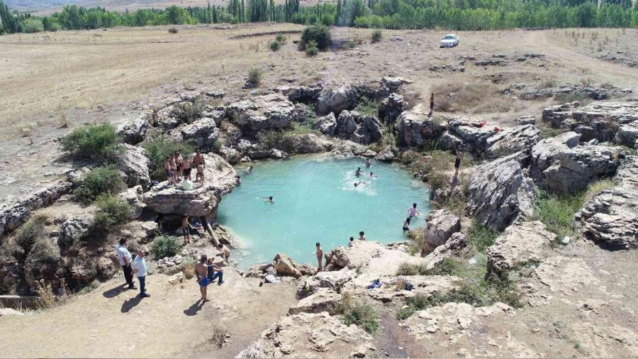 Şifa dağıtan göl kurudu