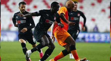 Sivas evinde gülmeyi unuttu