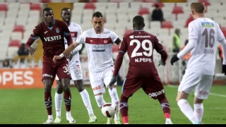 Sivasspor kaçtı, Trabzonspor yakaladı 