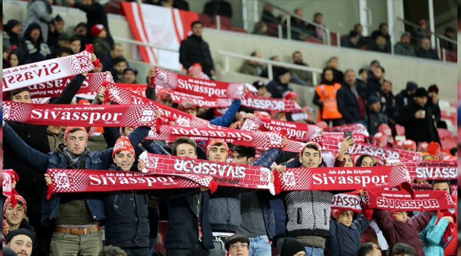 Sivasspor taraftar�n� bekliyor