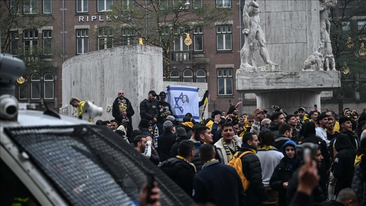 Siyonistlerin finolar� vah�eti destekliyor