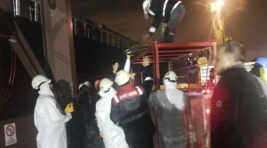 Su alan gemiden personel tahliye edildi