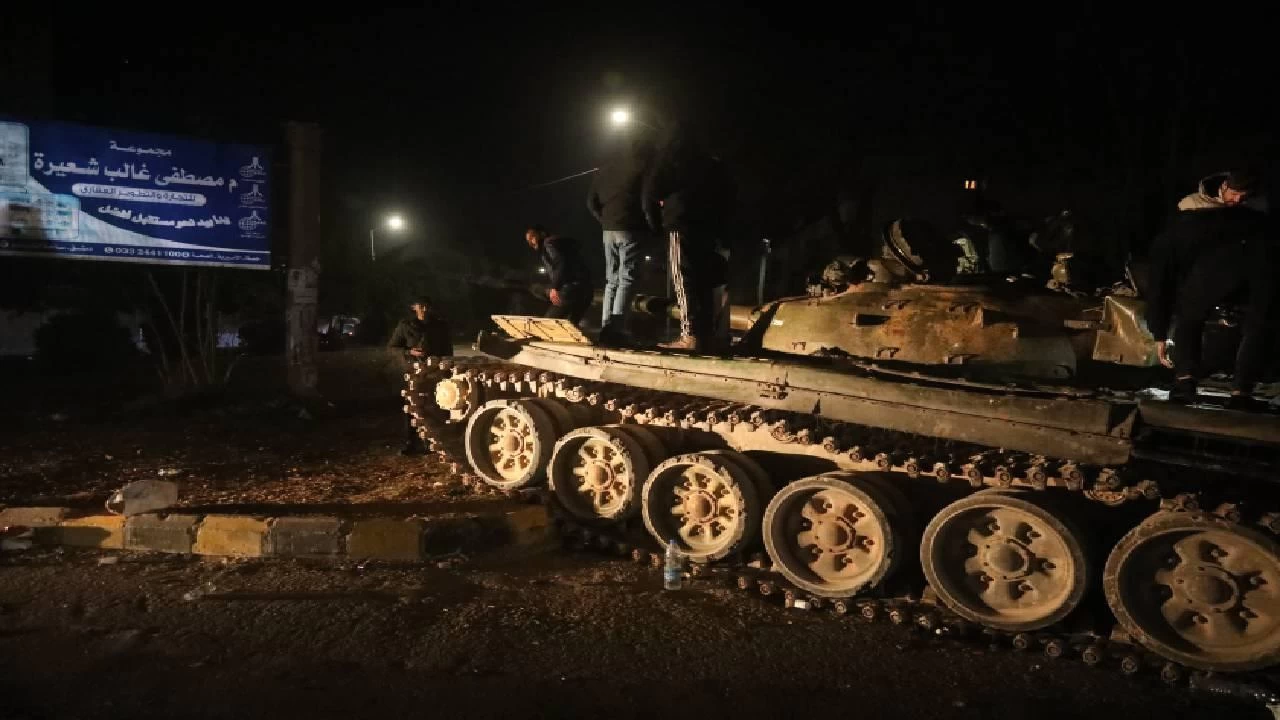 Suriye'de Dera'n�n il merkezi muhaliflerin kontrol�ne girdi