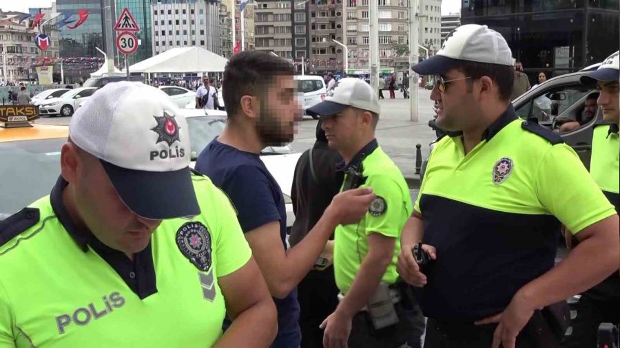 Taksim'de bir taksici gözaltına alındı