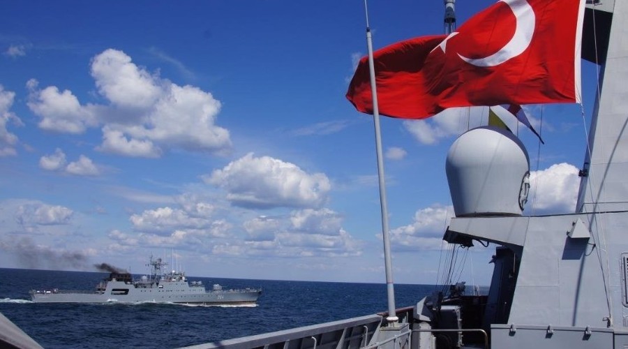 TCG Heybeliada Karadeniz'de e�itim faaliyetinde