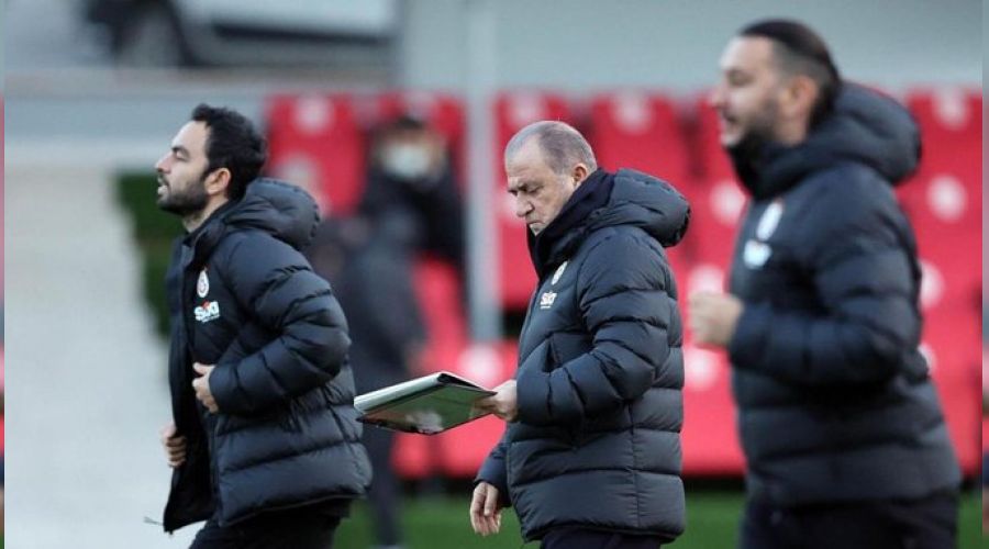 Terim doktor izni ile İtalya'ya gitti