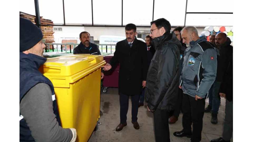 Tokat Belediyesi'nden ��p tenekeleri i�in s�ra d��� test