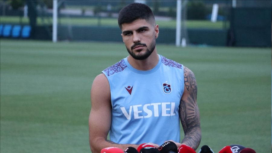 "Trabzonspor'un teklifini dnmeden kabul ettim"