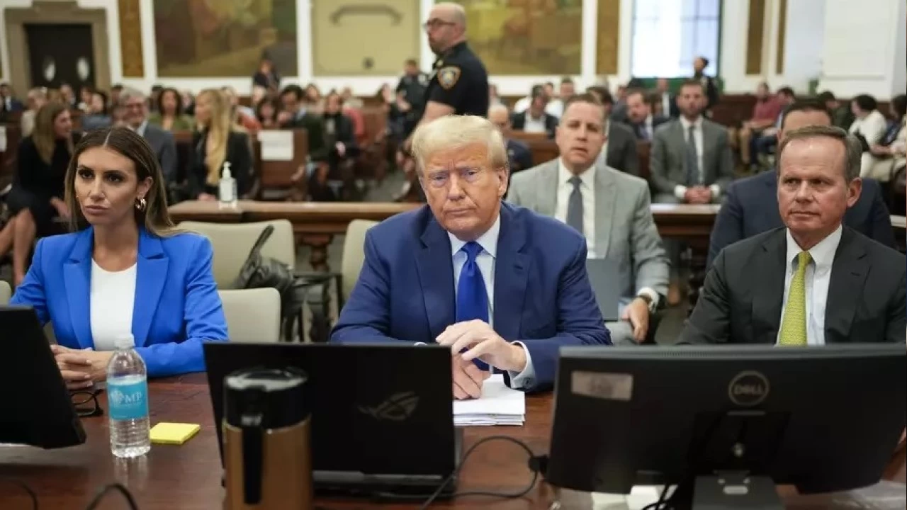 Trump hakim karşısında