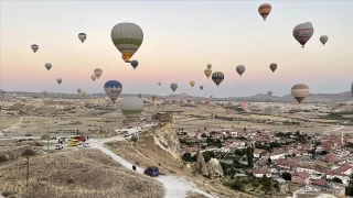 Turizm geliri 2025'te rekor kıracak