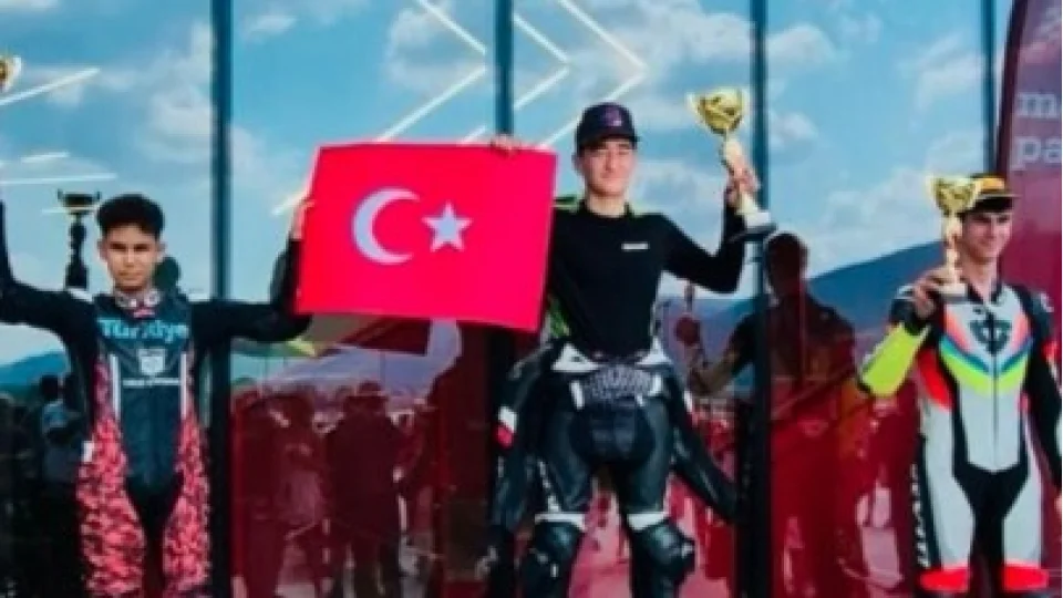 T�rk motosiklet sporcular�, hafta sonu Avrupa'n�n farkl� �lkelerindeki organizasyonlarda m�cadele edecek. Hasan H�seyin Ba�, Cremona pistinde ter d�kecek 
