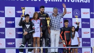 T�rk motosiklet sporcular�, hafta sonu Avrupa'n�n farkl� �lkelerindeki organizasyonlarda m�cadele edecek. Hasan H�seyin Ba�, Cremona pistinde ter d�kecek 