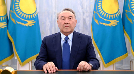 Ülkeden kaçtýðý iddia edilen Nazarbayev halka seslendi