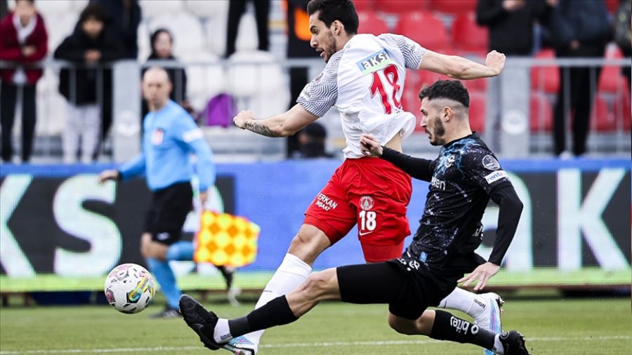Ümraniyespor 1 puana son dakikada ulaştı
