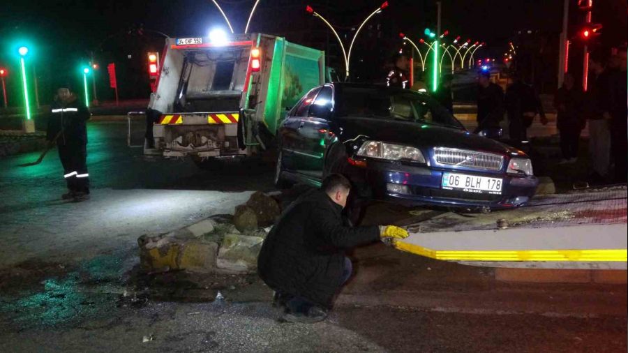 U�ak'ta zincirleme trafik kazas�: 5 yaral�