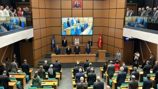 �sk�dar meclisinde gergin anlar