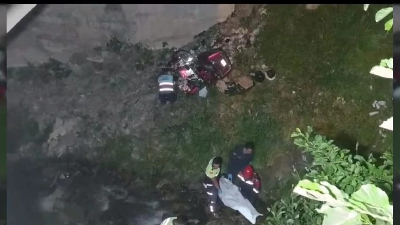 Uzungöl'de Suudi turist motosiklet ile dereye uçtu: 1 ölü