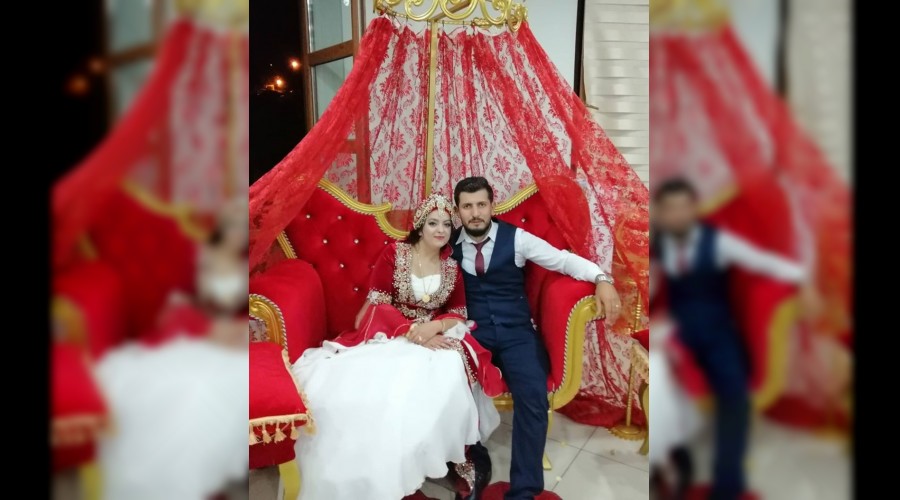 Yeni evli �ifti kaza ay�rd� 