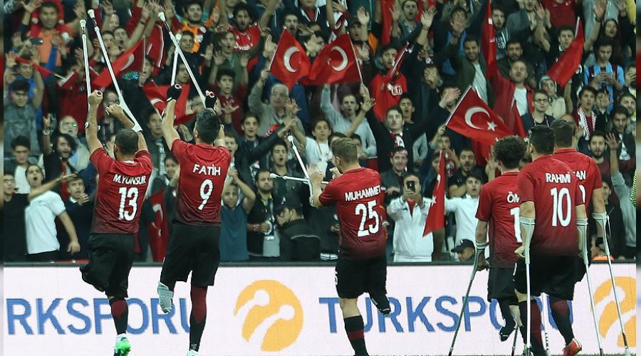 Yine kalbimizde şampiyon oldular