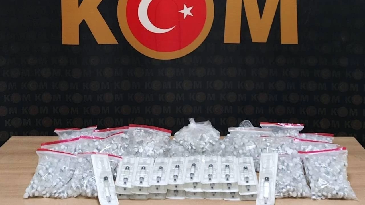 Yolcu otobüsünde 2 bin 296 adet botoks ilacı ele geçirildi