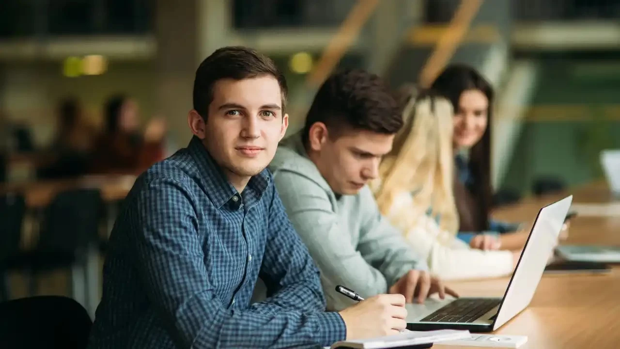 Yükseköğretimde ileri aşama: Yüksek lisans ve doktora eğitimi