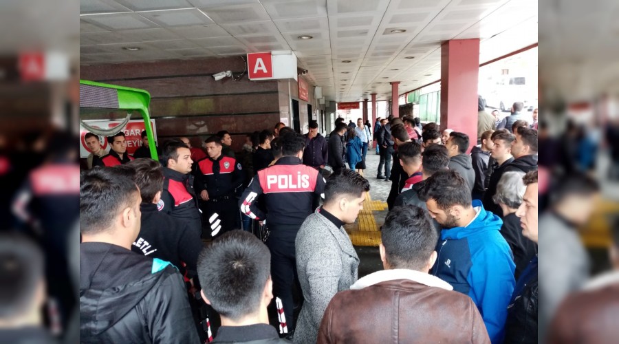 Yunus polisi sa�anakta kaza yapt�