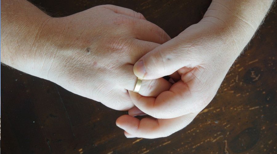 Yüzüğünüz parmağınıza, ayağınız ayakkabınıza olmuyorsa dikkat