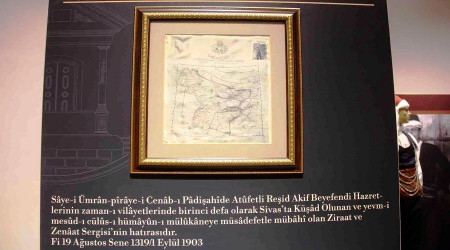 117 yllk ipek harita Sivas'ta sergileniyor