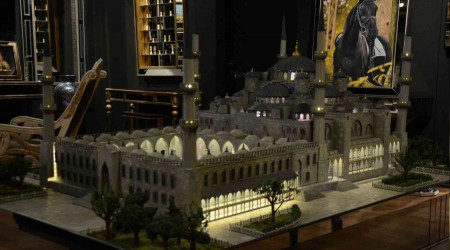 12 kişi 3 buçuk ayda Sultanahmet Camisi'nin maketini yaptı