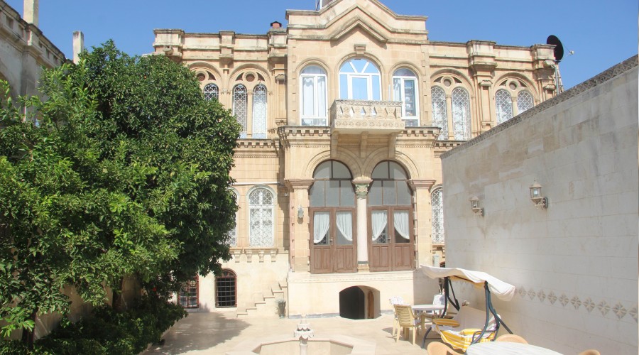125 yıldır zamana meydan okuyor