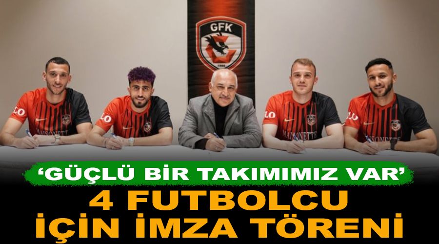 4 futbolcu için imza töreni