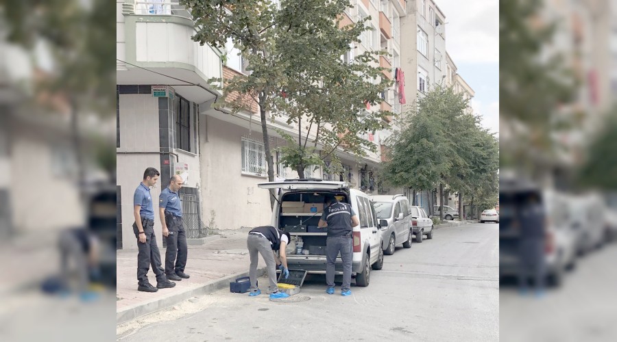 6 yaşındaki çocuk silahla kendini vurdu