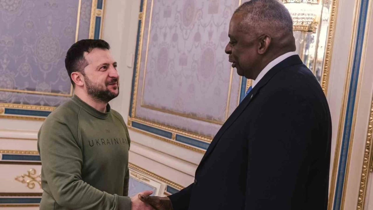 ABD Savunma Bakan� Austin'den Kiev'de