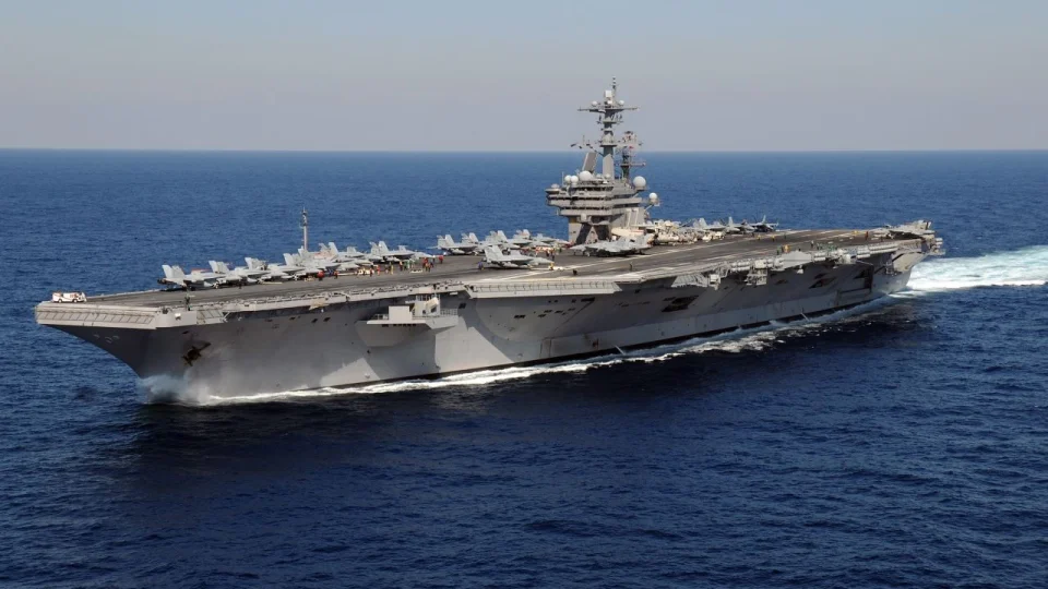 ABD'nin "USS George H.W. Bush" u�ak gemisi Tayland'a demirledi